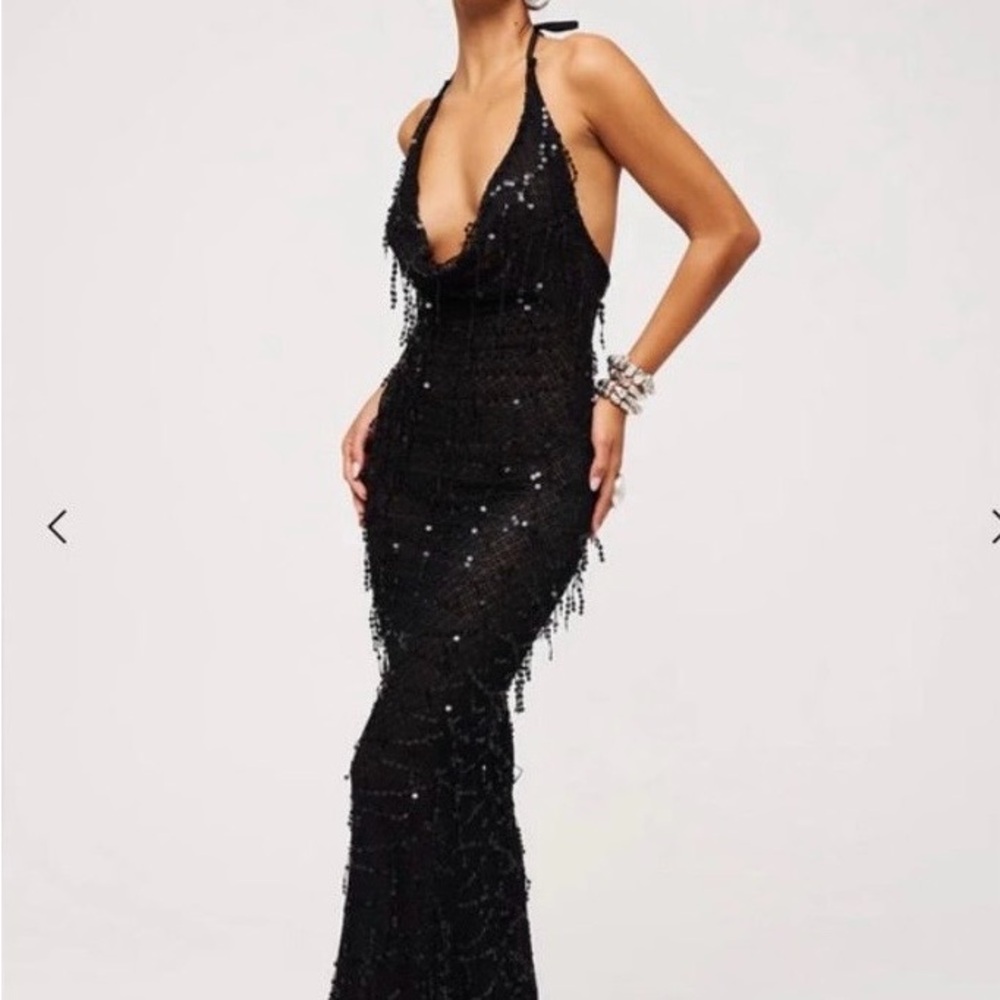 Elegant Black Backless Dress